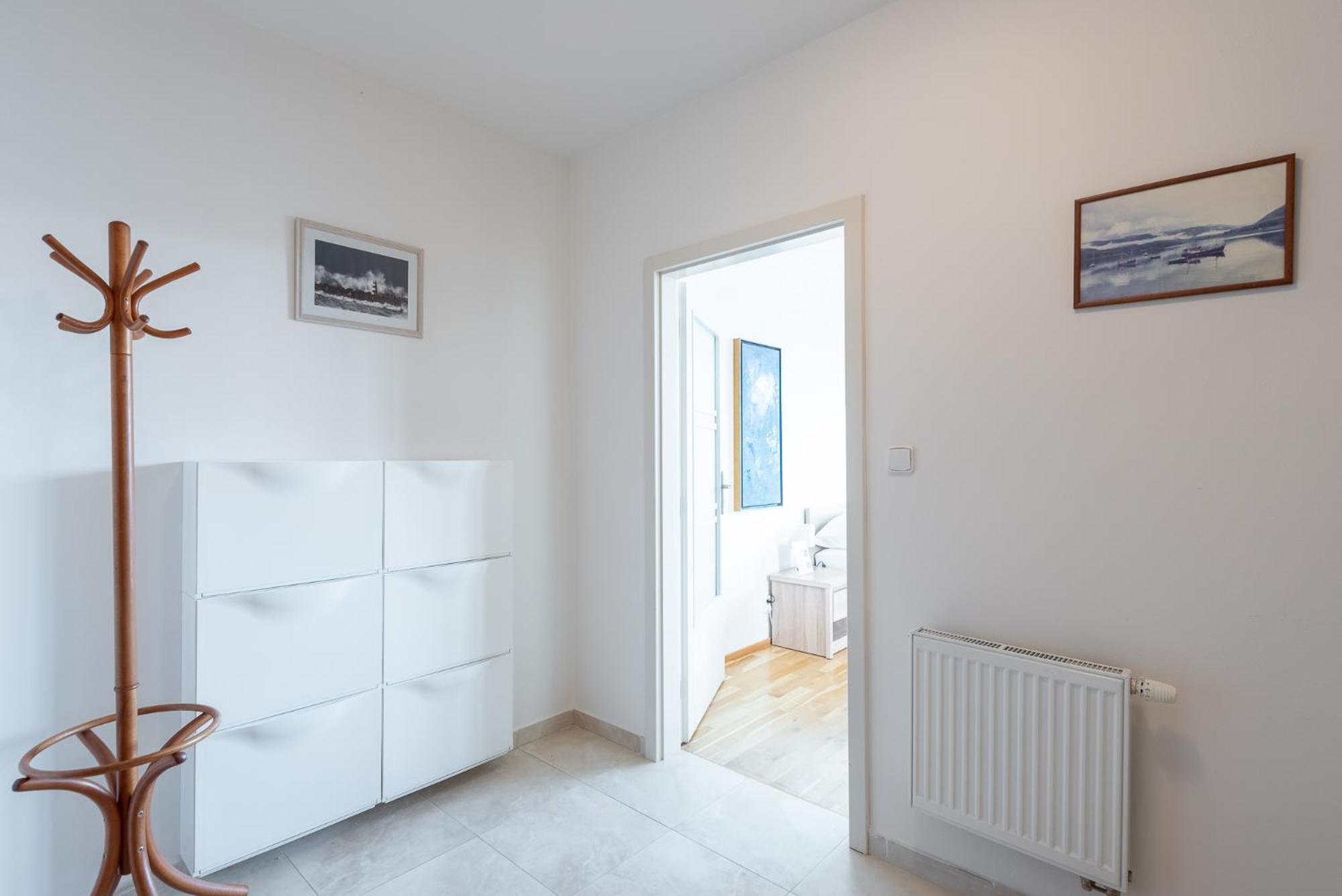 Sunny Safron Apartment Praga Exterior foto